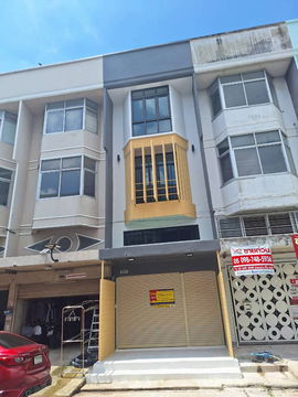 อาคารพาณิชย์ 3.5 ชั้น โครการอยู่เจริญ ถนนวิภาวดีรังสิต 37