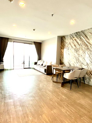 ขายคอนโด : Aeras Condominium for Sale 2 Bedroom Corner Sea View Unit