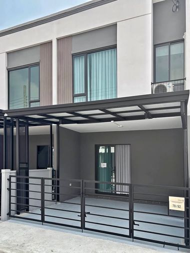 R2889 ให้เช่าทาวน์โฮม Pleno สุขุมวิท-บางนา 3 (ว่างค่ะ) ใกล้ทางด่วน และ MEGA & IKEA บางนา