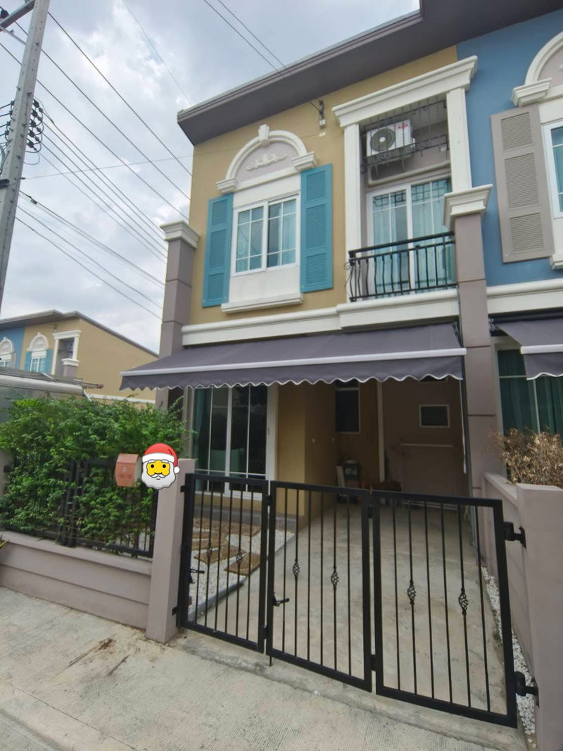 ทาวน์โฮมให้เช่า : 🏡 ทาวน์โฮมให้เช่า Golden Town ฟิวเจอร์ รังสิต ซ.รังสิตนครนายก 15 3 ห้องนอน 2 ห้องน้ำ ใกล้ฟิวเจอร์พาร์ค เพี
