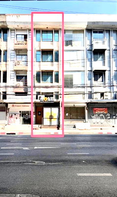 เช่าอาคารพาณิชย์ ถนนรัชดาภิเษก : ให้เช่าอาคารพาณิชย์ 4.5 ชั้น ถ.รัชดาภิเษก จันทร์เกษม เขตจตุจักร 