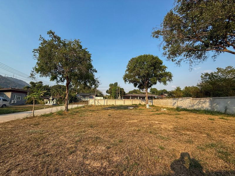 picture Beautiful land for sale in a prime location with a natural atmosphere in Bang Phra, Si Racha, Chonburi. - 2/8