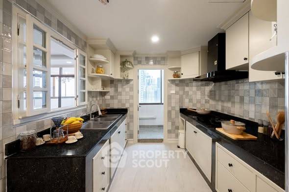 รูป คอนโด 3-ห้องนอน ที่ เดอะ วอเตอร์ฟอร์ด พาร์ค สุขุมวิท 53 คอนโดมิเนียม ใกล้ BTS ทองหล่อ (ID 2587203) - รูปที่ 4/29