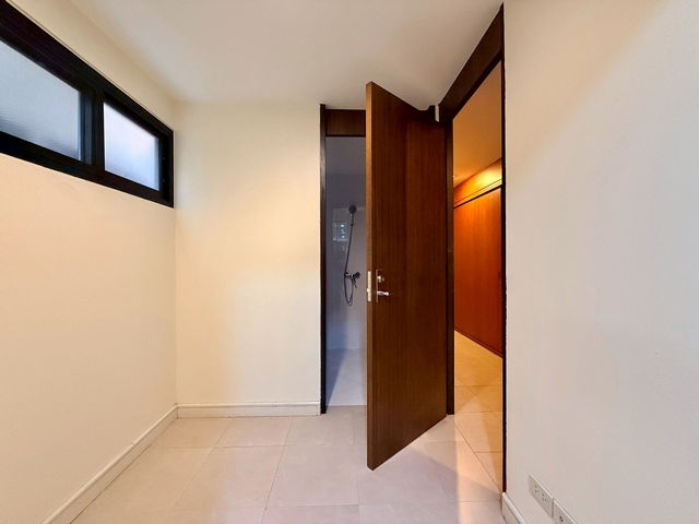 รูป Supreme Residence | Expansive 3 Bedroom Condo in Sathorn - BR60723CD - รูปที่ 41/52