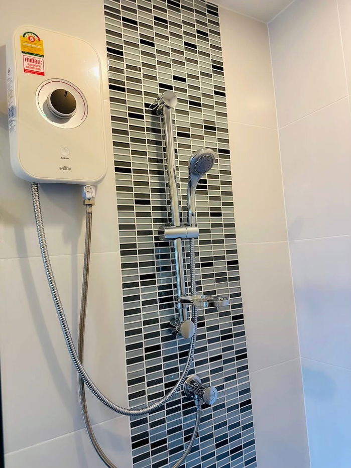 picture ADD line id : @cutecondo available to touring please make appointment here - 11/16