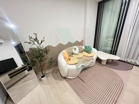 ให้เช่าคอนโด ออริจิ้น ปลั๊ก แอนด์ เพลย์ อี 22 สเตชั่น อาคาร 1 ชั้น 7 1 ห้องนอน ขนาด 27 ตรม ใกล้ โรบินสัน สมุทรปราการ