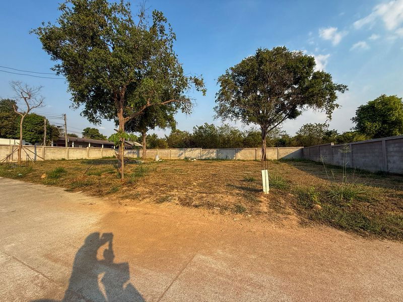 picture Beautiful land for sale in a prime location with a natural atmosphere in Bang Phra, Si Racha, Chonburi. - 8/8