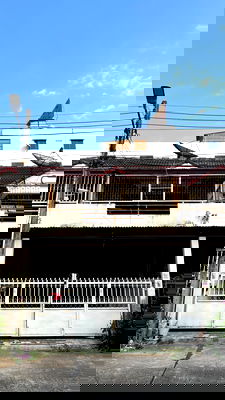 ทาวน์โฮม ชลบุรี : ขายทาวน์เฮ้าส์ 2 ชั้น ทำเลดี ต.ศรีราชา ติดถนนสุขุมวิท ใช้ชีวิตง่าย ประหยัดเวลาเดินทาง