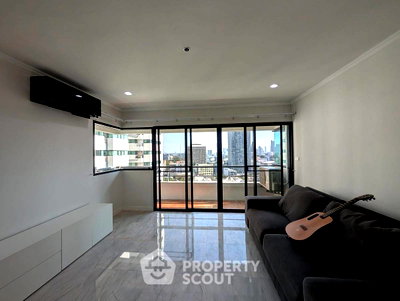 Condos for sale : 2-BR Condo For Sale At Sathorn Gardens Near MRT Silom (ID 2585573)