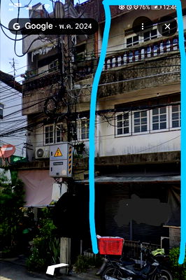 Shophouses for sale Bangkok : For sale: 3-story commercial building, 16 square meters, located on Soi Phetkasem 81- 1 (Ma Charoen Soi 1)  Interested please contact 0968812118 