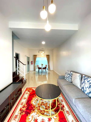 Townhouses for rent Samut Prakarn : The Connect Bangna–Sriwaree 1 ✨ 💥 Never rented before 🛏️ 🛋️ Fully furnished, 💥💥 ✈️ Near Suvarnabhumi Airport 🌍 Foreigners welcome!!