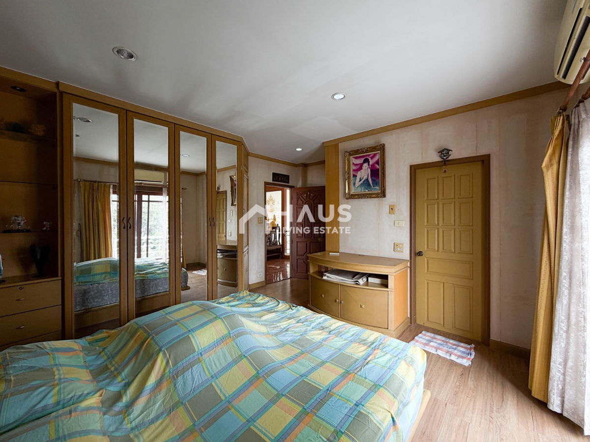 picture Krisadanakorn Pinklao - Phuttamonthon 2 / 4 Bedrooms #HPHU036 - 24/32