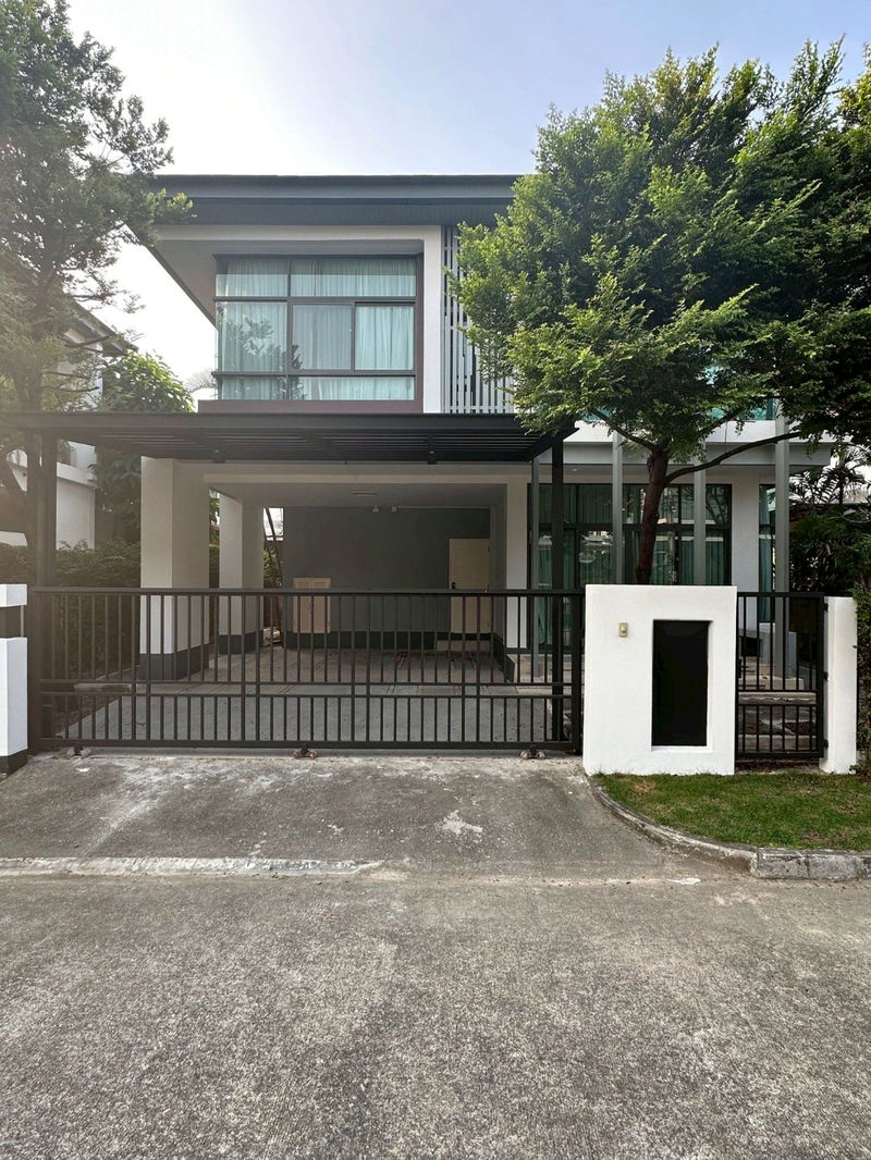 บ้านเดี่ยวให้เช่า : บ้านเดี่ยวให้เช่า โครงการเศรษฐสิริ ศรีนครินทร์–พระราม 9 (SPSEVE1627)