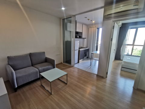 for rent : The Base Chaengwattana 32 sq.m. floor7th