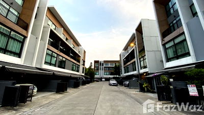 Townhouses for rent Crystal Design Center : 3 Bedroom Townhouse for rent at Arden Ladprao 71  1631238