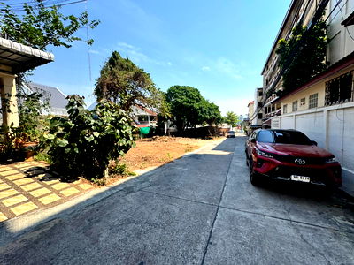 Land for sale Nong Prue, Chonburi : Vacant land for sale in Pattaya 9