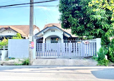 ทาวน์โฮมให้เช่า : ให้เช่าบ้านบัวทองเคหะ (Baan Bua Thong Keha) อยู่ถนนบางกรวย-ไทรน้อย ตำบลบางบัวทอง