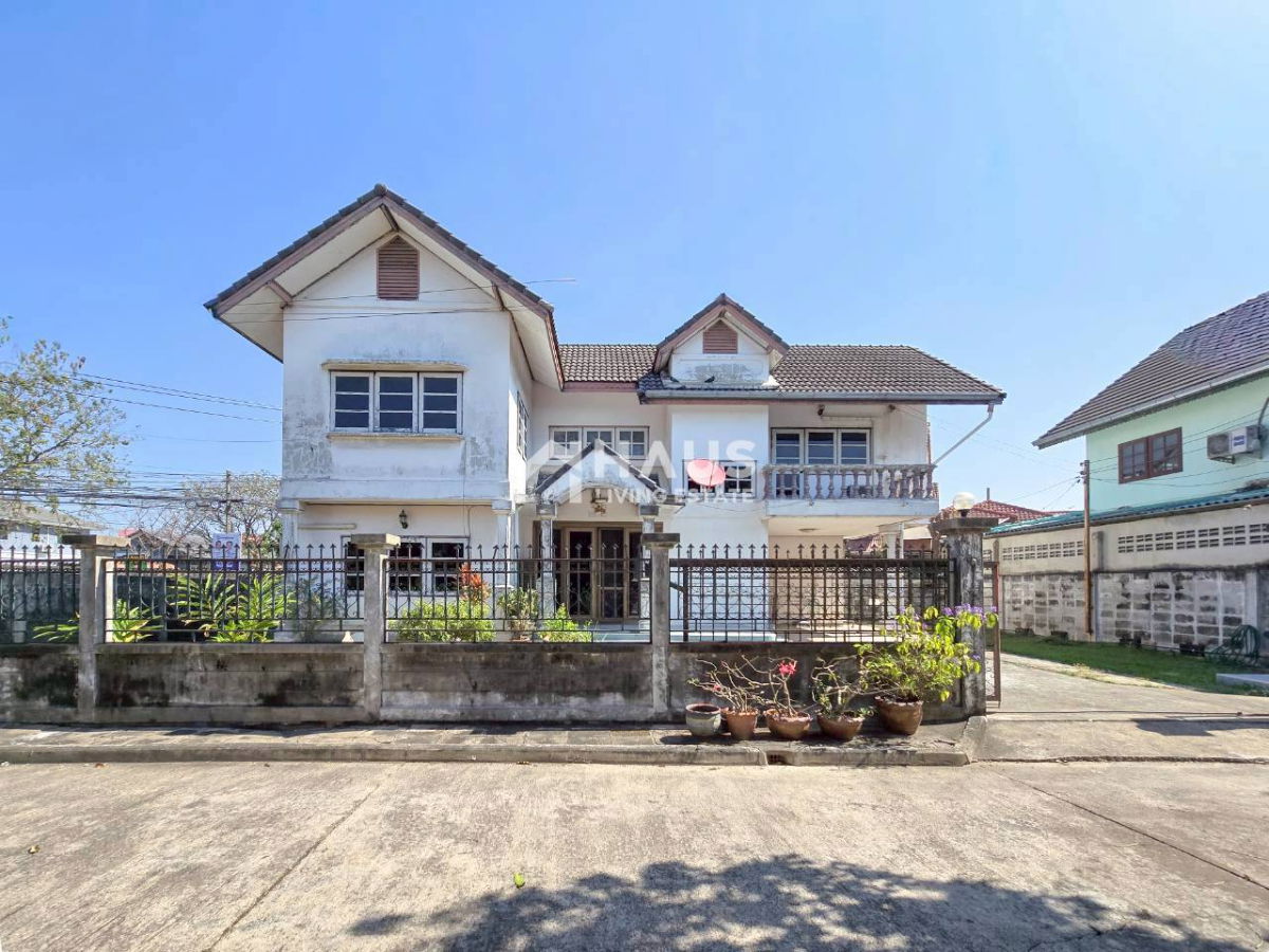 picture Krisdanakorn 12 / 3 Bedrooms #HRP2037 - 1/22