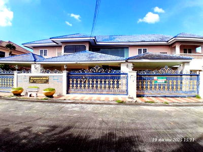 Houses for sale Lat Krabung Industrial Estate : HOME for sale  Saen Sab Min Buri Bangkok