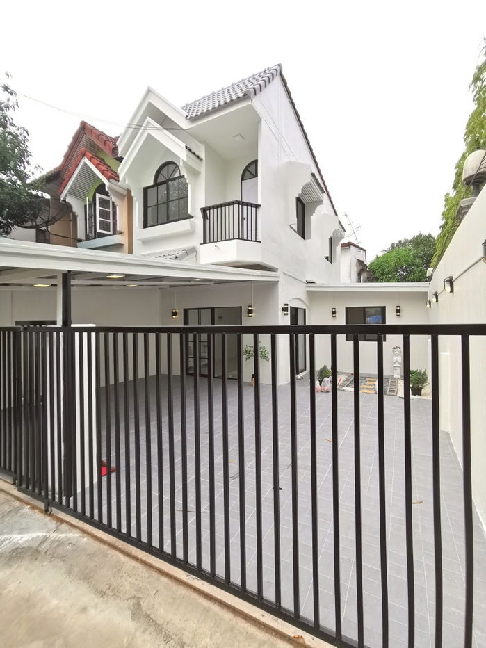 รูป ❄ vายทาวน์เฮ้าส์ เพชรไพลิน พระยาสุเรนทร์35❄ 🔥 sาคา 2.39 ล้านบาท (ฟรีโอน) - รูปที่ 2/21