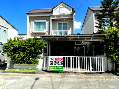 Twin houses for rent Samut Prakarn : For Rent – The Village Bangna–Wongwaen 2 | Corner Twin House | Pet-Friendly (Small Pets)