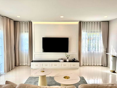 Houses for rent Suwannaphum International Airport : For Rent - Centro Bangna , Luxury House 4 bedrooms 5 bathrooms