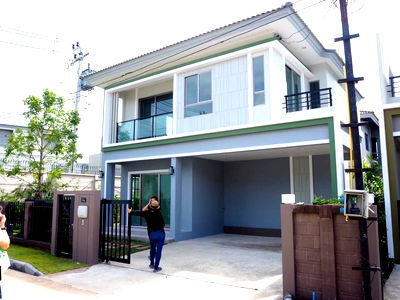 ขายบ้านเดี่ยว : ขายด่วน บ้านเดี่ยว The Plant พัฒนาการ 38 ที่ดิน 50 วา 145 ตรม ราคา 9.9 ล้านเท่านั้น