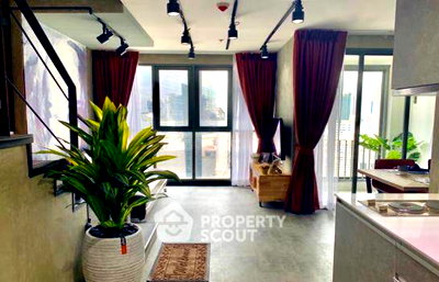 Condos for sale : 2-BR Condo at Ideo Mobi Rama 9 near MRT Phra Ram 9 (ID 1947980)