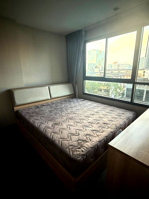 Condos for rent : For Rent: IDEO Sukhumvit 93 | Pool-View Unit, 20 m to BTS Bang Chak