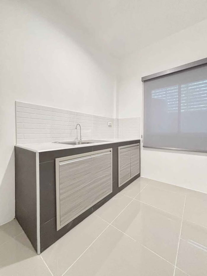 รูป R2888 ให้เช่าทาวน์โฮม 3 ชั้น ซอย เทศบาลบางปู 30 (ว่างค่ะ) ใกล้ BTS แพรกษา - รูปที่ 7/32