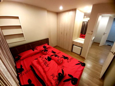 Condos for sale Prempracha Wattana School : Urgent sale before renovation: 950,000 baht. Anna Condo, Bang Phlu Intersection, near MRT Bang Phlu Intersection.