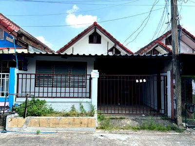 Townhouses for rent Pathumthani : 🏠 [FOR RENT] Affordable 3BR Townhouse near RMUTT (Klong 6)