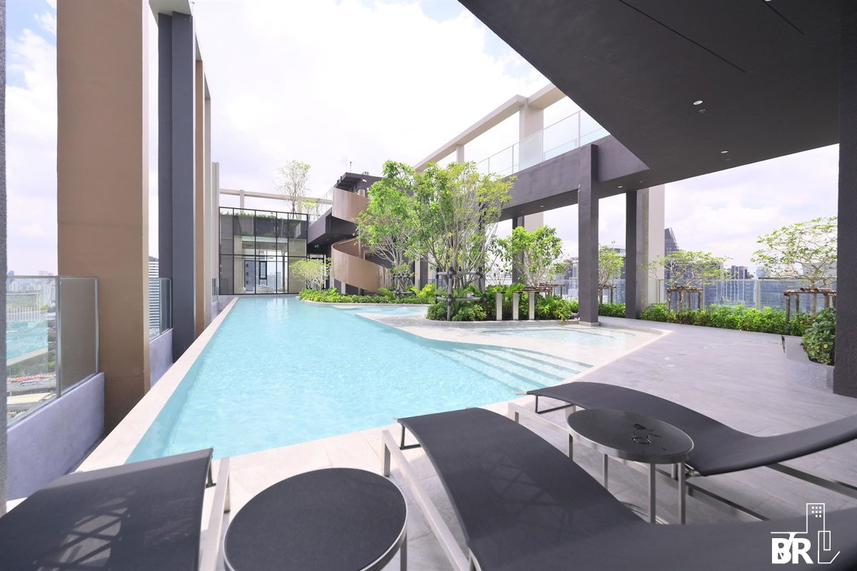 picture Nue District R9 ððŧ Beautifully designed unit, fully furnished, move-in ready ðNear MRT Phetchaburi - 7/8