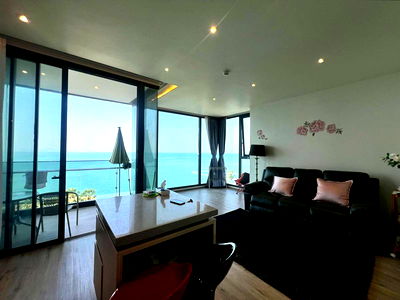 Condos for rent : ⛵ Arom Wongamat ⛵ Sea view / 11F / 2bedrooms >> THB80,000/month彡