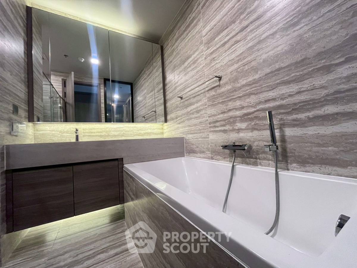 picture 2-BR Condo at Celes Asoke near MRT Sukhumvit (ID 2589141) - 8/15