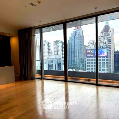 Condos for rent Silom and Sathorn Road : 2-BR Condo at Saladaeng One near MRT Si Lom (ID 2587554)