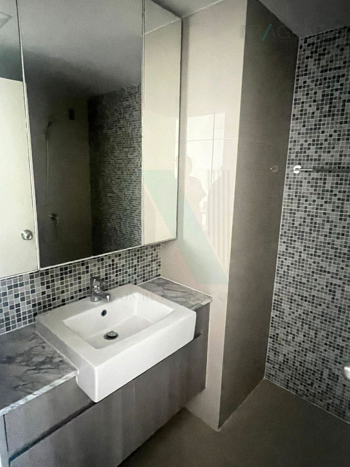 picture ðĐ For Sell Condo WE CONDO EKKAMAI - RAMINTHRA Building D, Floor 5,1 bed room, Room size 26 sqm - 1/8