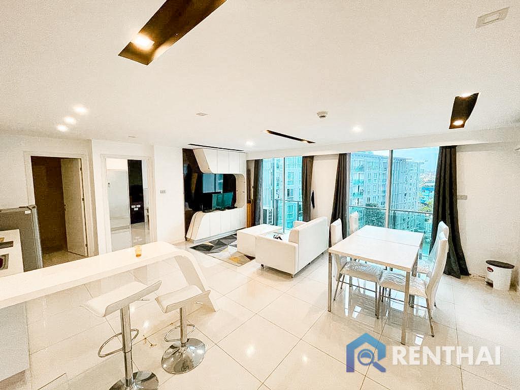 picture Large 2 bedrooms resort style for sale in City Center of Pattaya - 1/15