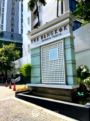 ขายคอนโด : คอนโด 2-ห้องนอน ที่ เดอะ แบงค็อค สาทร-ตากสิน คอนโดมิเนียม ใกล้ BTS กรุงธนบุรี (ID 732710)