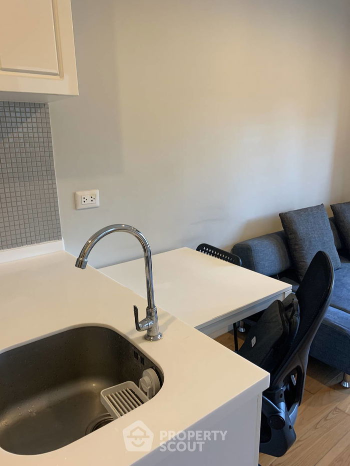 picture 1-BR Condo at Condolette Dwell Sukhumvit 26 near BTS Phrom Phong (ID 550562) - 6/22