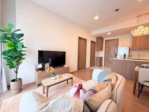 Brand new - Canvas condominium Two-Bedroom Condominium with Long Pool View â Just 1 min walk to Boat avenue park and 3 mins to Bangtao Beach, Phuket