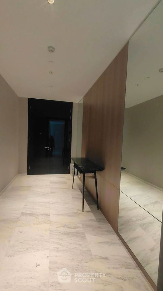 picture 3-BR Condo at Four Seasons Private Residences Bangkok near BTS Saphan Taksin (ID 2552942) - 7/12
