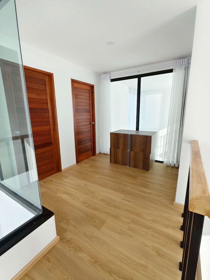 picture Three-story pool villa for rent with 3 bedrooms,4 toilets and 1 kitchen. - 11/20