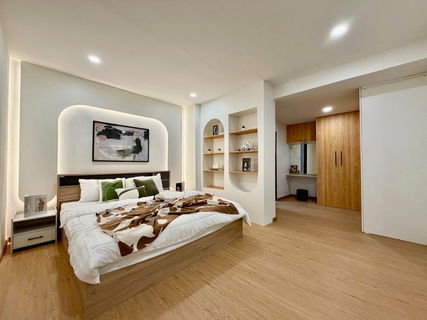 Urgent sale! Condo in Ari area, great price + complete features. Centurion Park Condo.