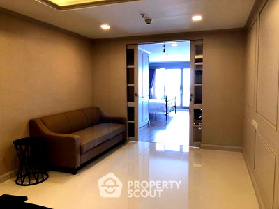 Condos for sale Silom and Sathorn Road : 2-BR Condo at Nusa State Tower Condominium near BTS Saphan Taksin (ID 1422156)