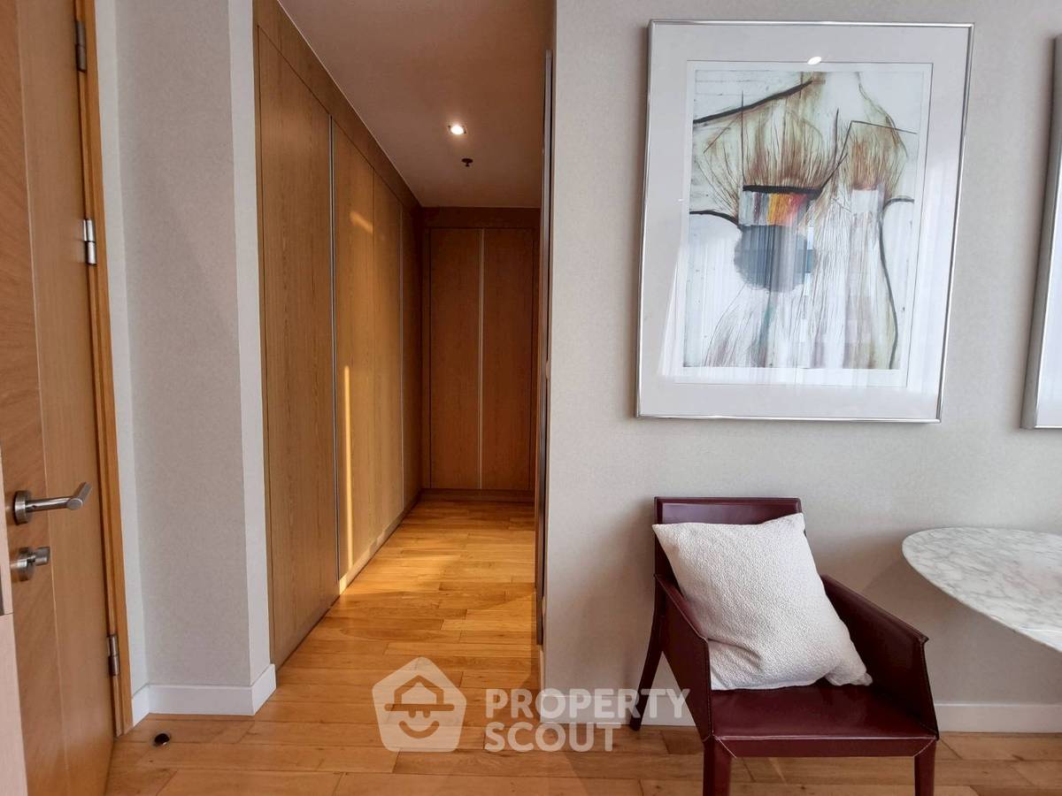 picture 2-BR Condo at Millennium Residence @ Sukhumvit Condominium near BTS Asok (ID 2584928) - 20/20