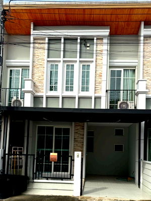 เช่าทาวน์โฮม หลักสี่พลาซ่า : ให้เช่า บ้าน โกลเด้น ทาวน์ วิภาวดี แจ้งวัฒนะ 4 ห้องนอน 2 ห้องน้ำ