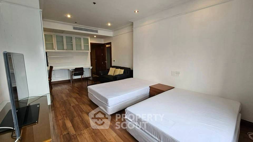 picture 3-BR Condo at Sukhumvit Living Town near MRT Phetchaburi (ID 2475837) - 17/20