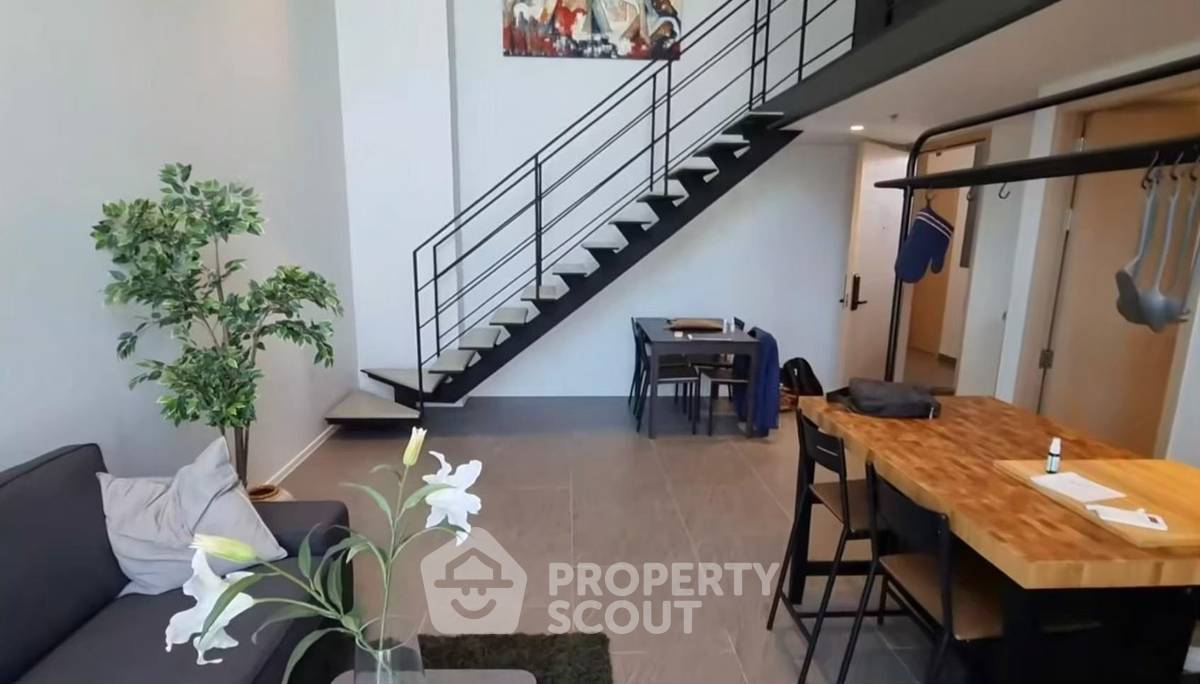 รูป คอนโด 1-ห้องนอน ที่ เดอะ ลอฟท์ สีลม ใกล้ BTS สุรศักดิ์ (ID 1924584) - รูปที่ 2/4