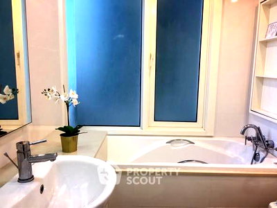 Condos for rent : 1-BR Condo, 60 Sqm, 17th Floor Siri Residence Sukhumvit, 200m to BTS Phrom Phong (ID 2589904)